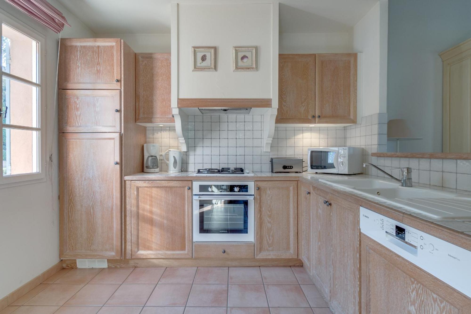 Les Appartements Et Maisons Du Domaine De Saint Endreol Golf & Spa Resort 라모테 외부 사진
