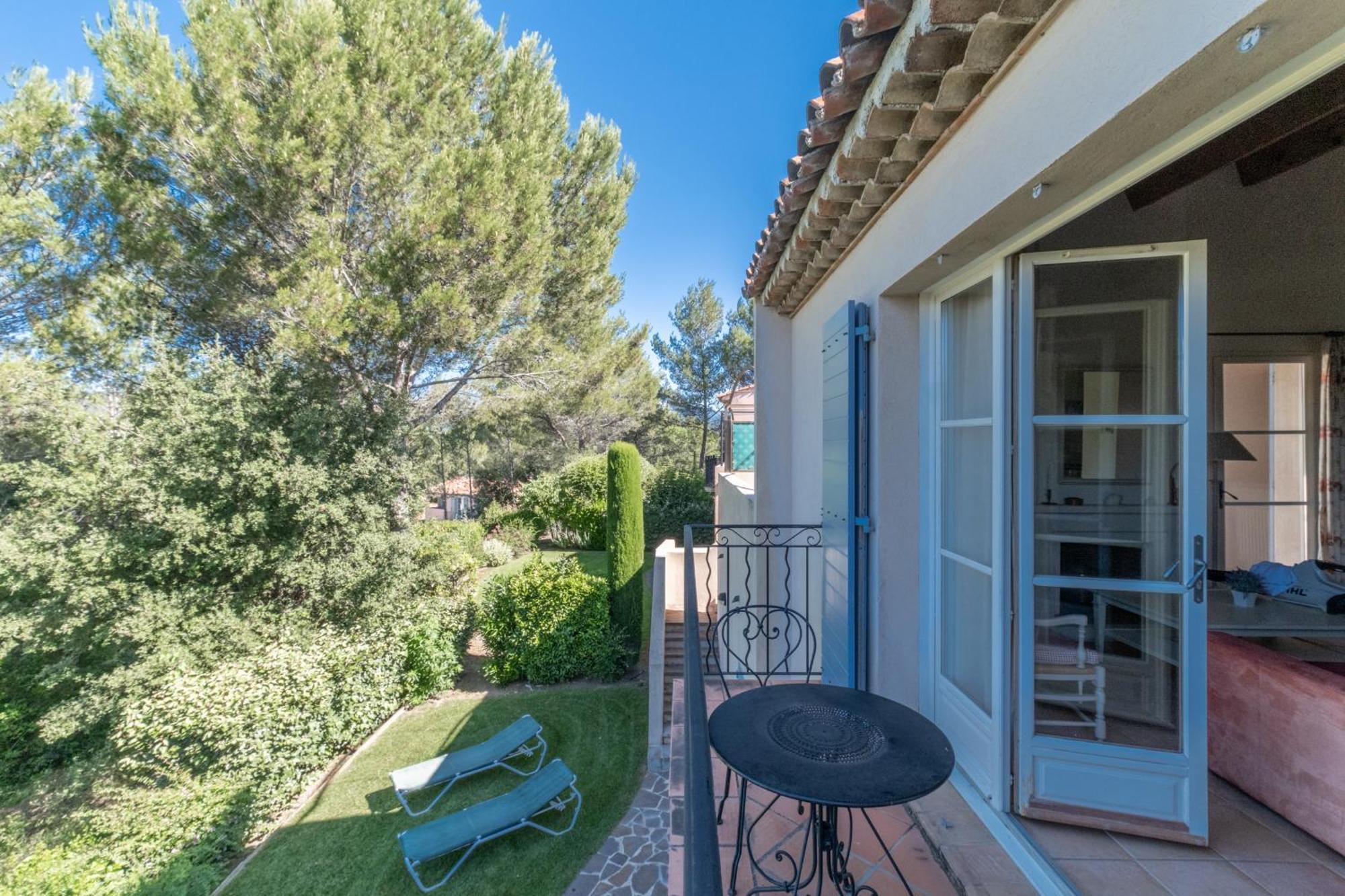 Les Appartements Et Maisons Du Domaine De Saint Endreol Golf & Spa Resort 라모테 외부 사진