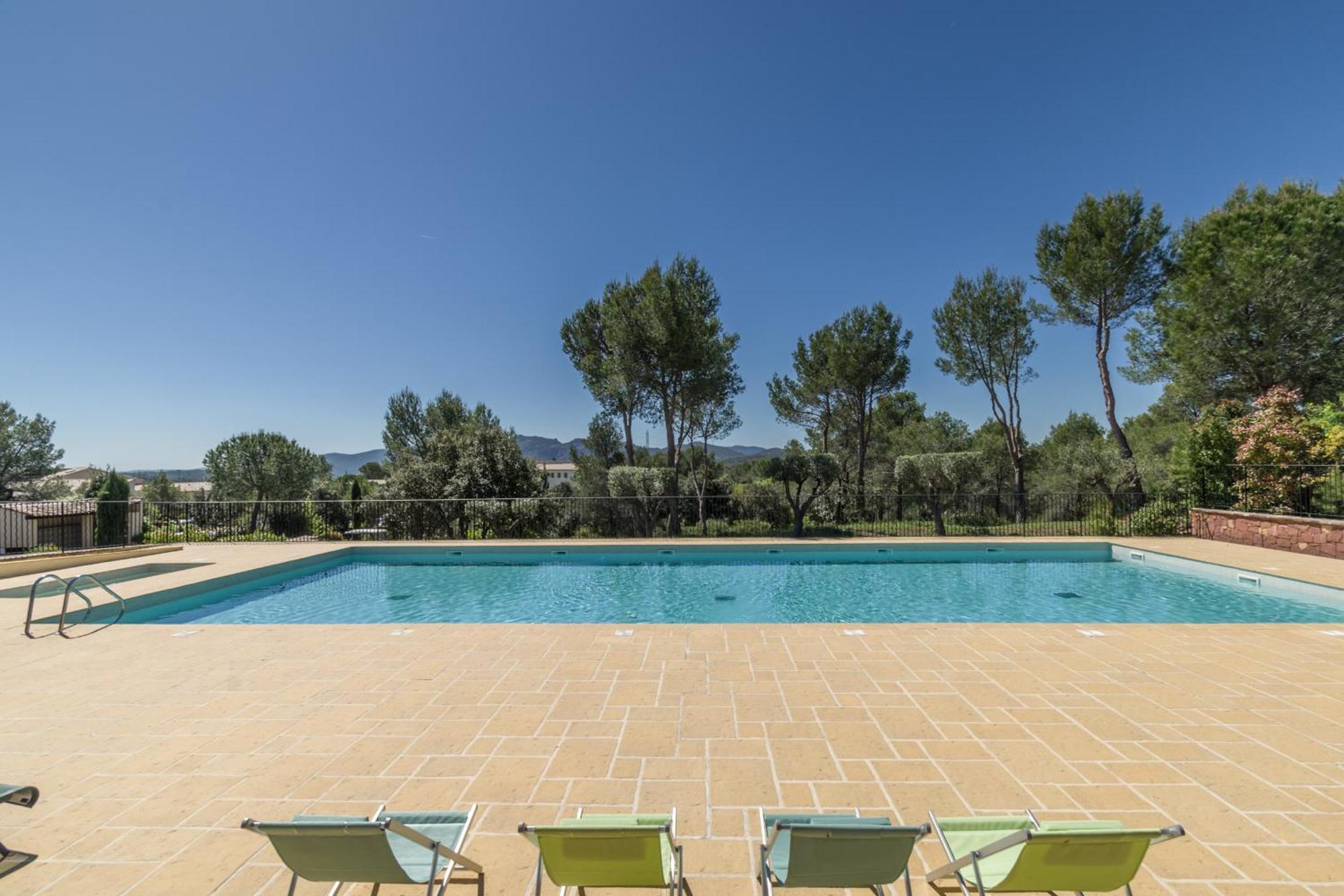 Les Appartements Et Maisons Du Domaine De Saint Endreol Golf & Spa Resort 라모테 외부 사진